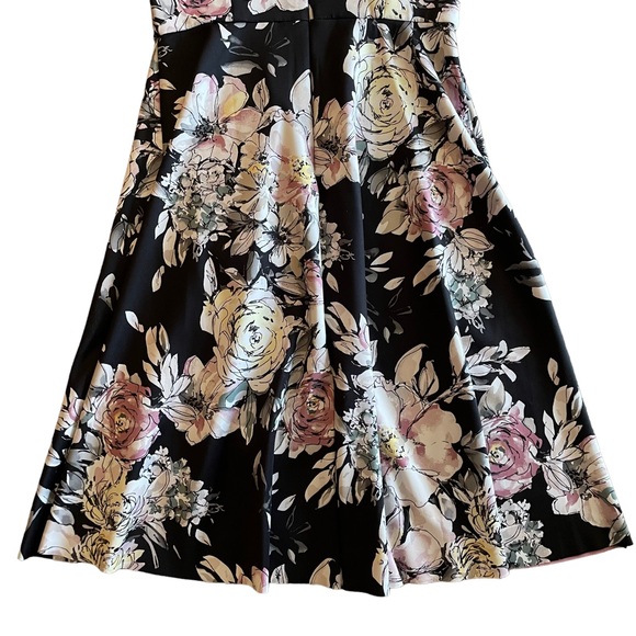 WHBM Floral Print Fit & Flare Sleeveless Scuba Knit Ruffle Hem Midi Dress Size 6 - Picture 6 of 9